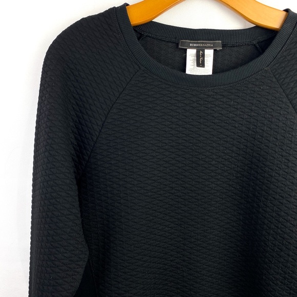 BCBGMaxAzria Sweaters - BCBGMaxAzria | Quilted Black Pullover Crewneck